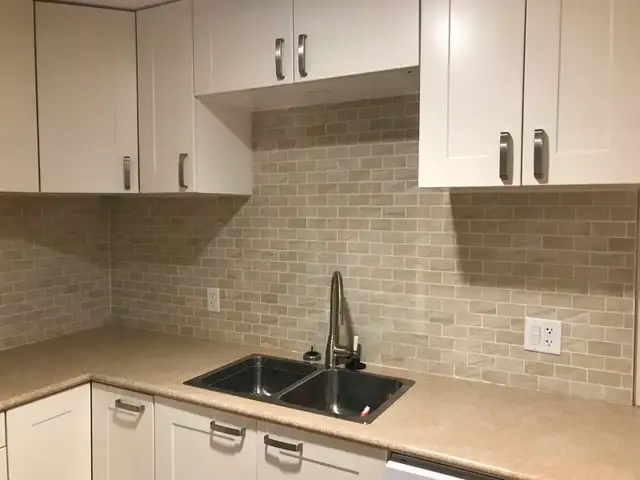 Large 1-Bedroom Suite. $1,300 Move in Bonus Jun & Jul - Photo 7