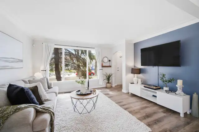 FOR SALE: St. Boniface 4-Bed w/ Finished Basement   Dbl Garage