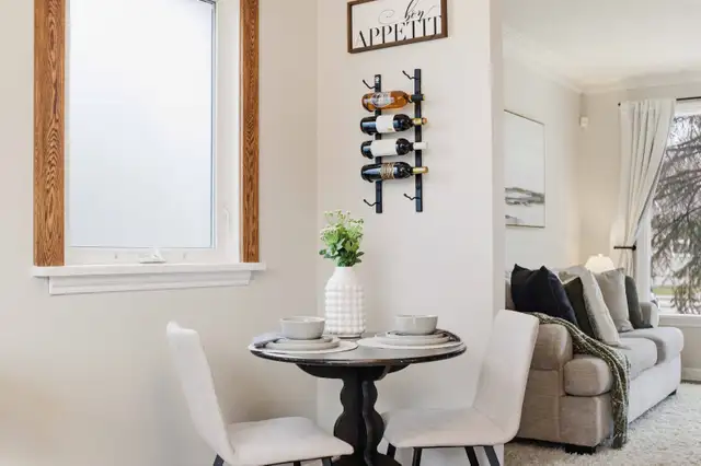 FOR SALE: St. Boniface 4-Bed w/ Finished Basement   Dbl Garage - Photo 3