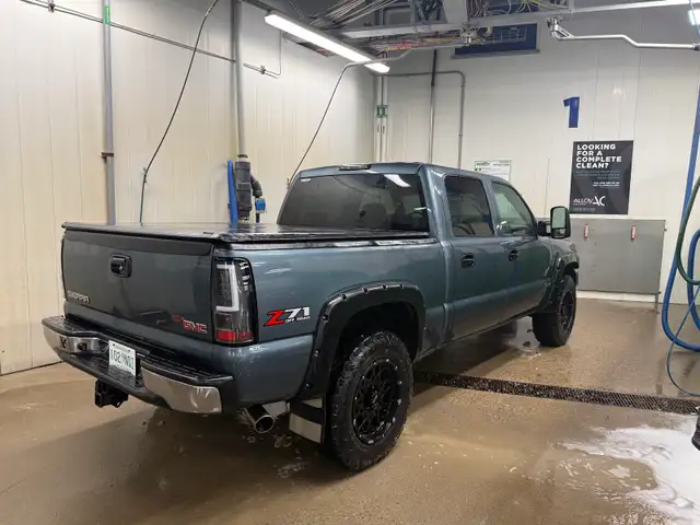 2006 GMC sierra 1500 crew cab - Photo 6