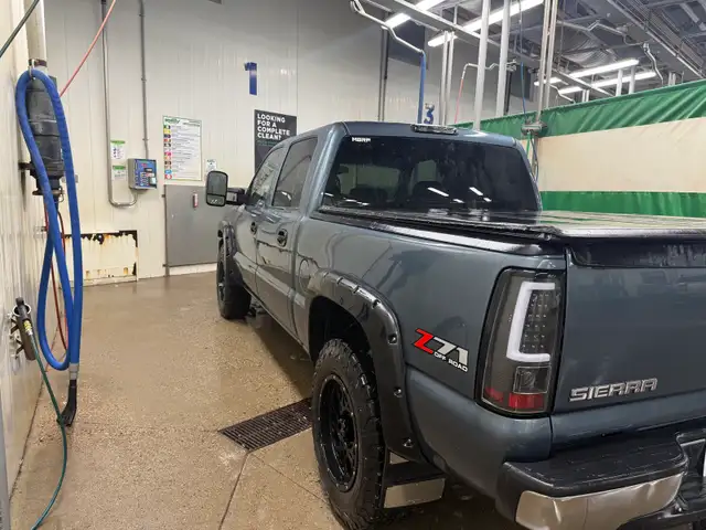 2006 GMC sierra 1500 crew cab - Photo 8
