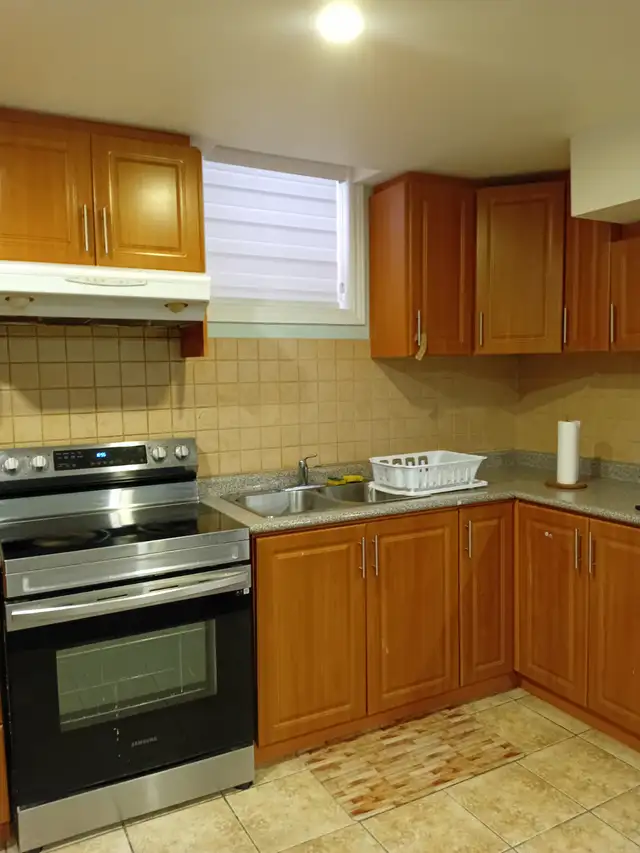2 Bedroom Basement for rent- Brampton $1700 - Photo 4