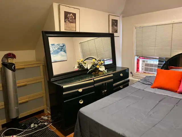 Room for Rent – $650/month (Utilities Included) - Photo 3