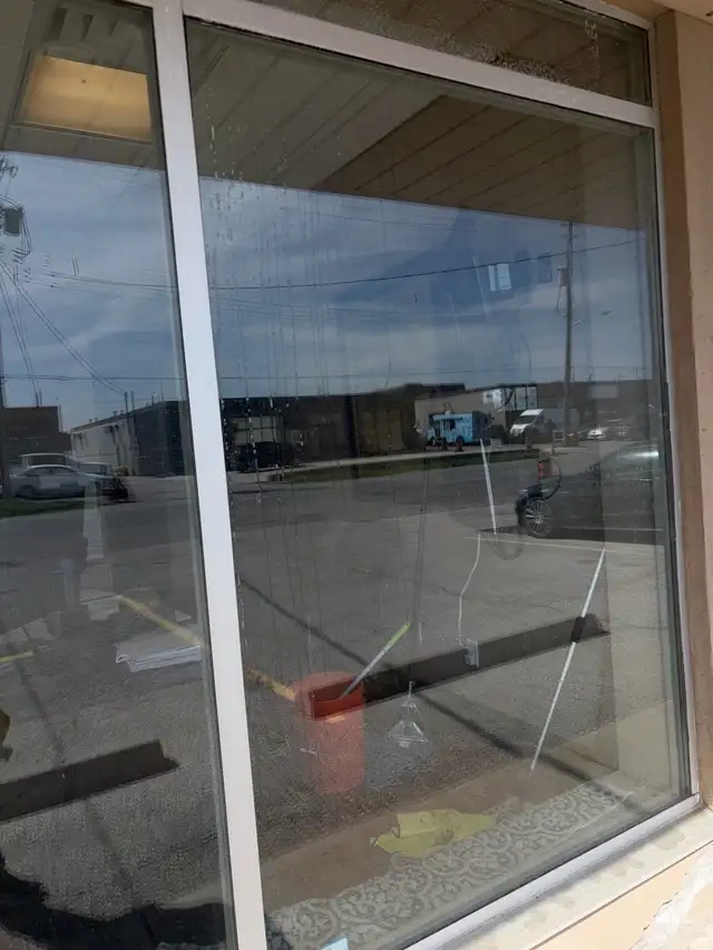 Window Cleaning - Photo 3