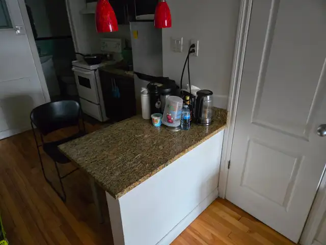 Looking for people for one-year lease - Photo 6