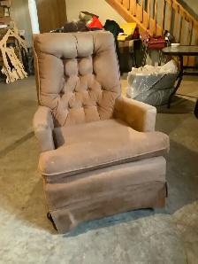 COMFY ROCKING ARMCHAIR