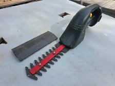Yardworks 18V Cordless Shrubber 8'