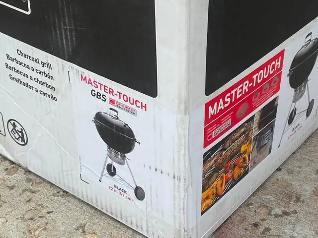 Brand New in Box Weber Master Touch 22" Charcoal Grill. - Photo 5