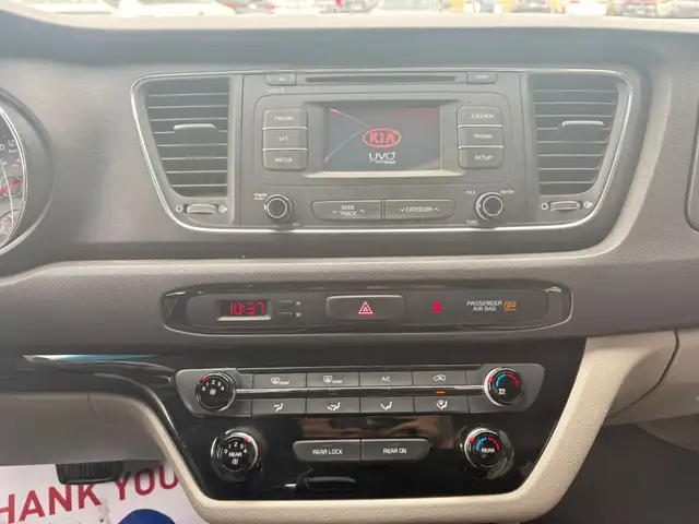 2016 KIA SEDONA LX - HEATED SEATS - BACK-UP CAM - 3RD ROW SEATS - Photo 11
