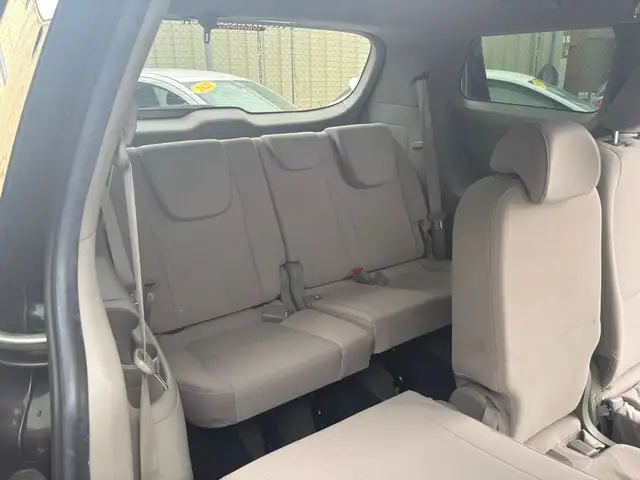 2016 KIA SEDONA LX - HEATED SEATS - BACK-UP CAM - 3RD ROW SEATS - Photo 19