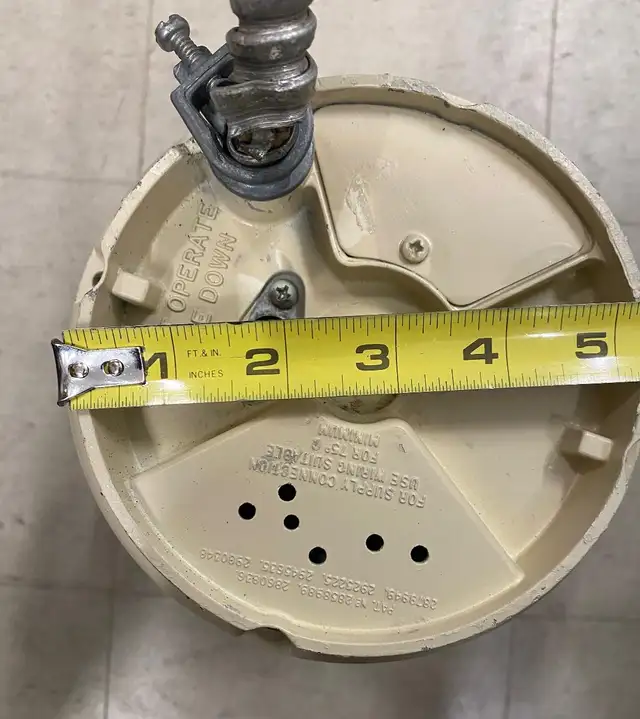Waste King Mod SS5000 Garburator, 1/2 HP , - Photo 2