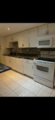 Basment apartment for rent located at Kipling and rexdale Etobic - Photo 7
