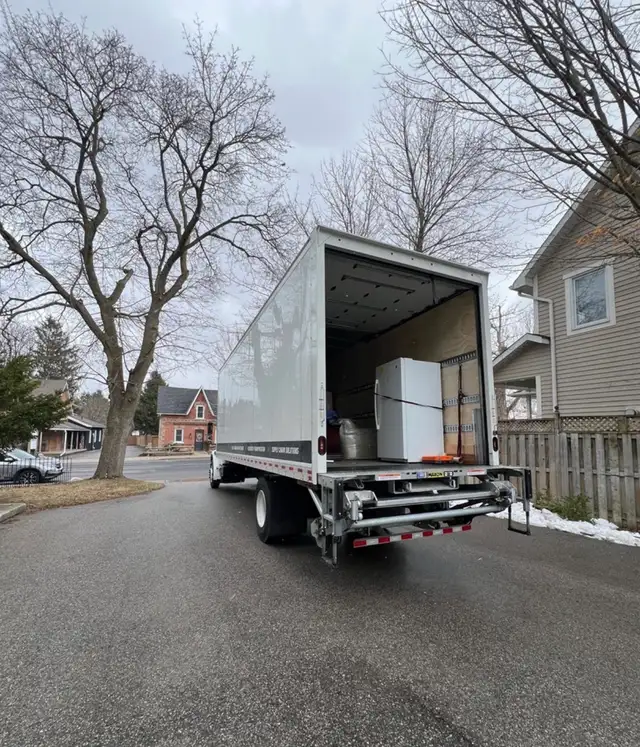 LAST MINUTE MOVERS - #1 IN GTA