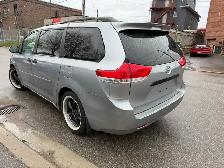 2011 Toyota Sienna - Photo 5