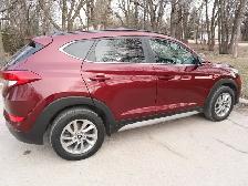 2017 Hyundai Tucson LOADED - Photo 10