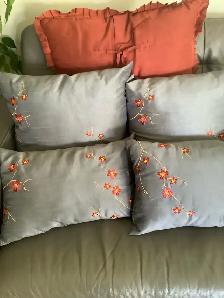 toss cushions