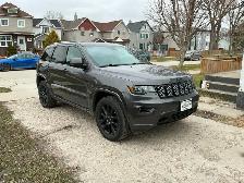 (On Hold) 2019 Jeep Grand Cherokee Altitude - Photo 4
