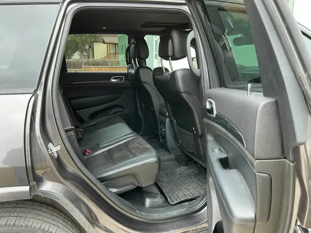 (On Hold) 2019 Jeep Grand Cherokee Altitude - Photo 7