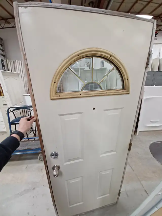 Prehung Entry Door - Photo 2