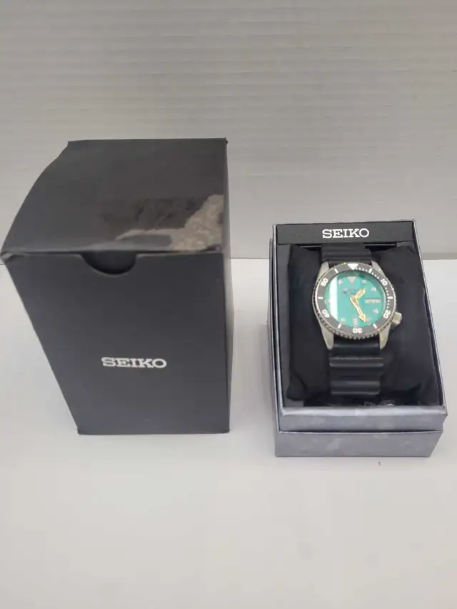 Seiko Automatic Watch (Turquoise Face) - Photo 2