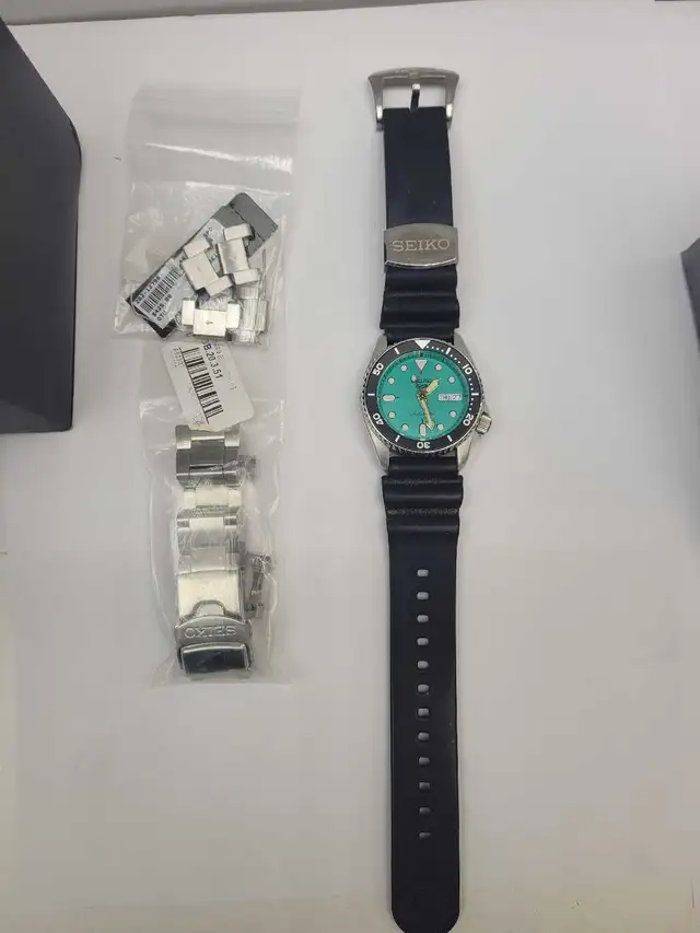 Seiko Automatic Watch (Turquoise Face) - Photo 3