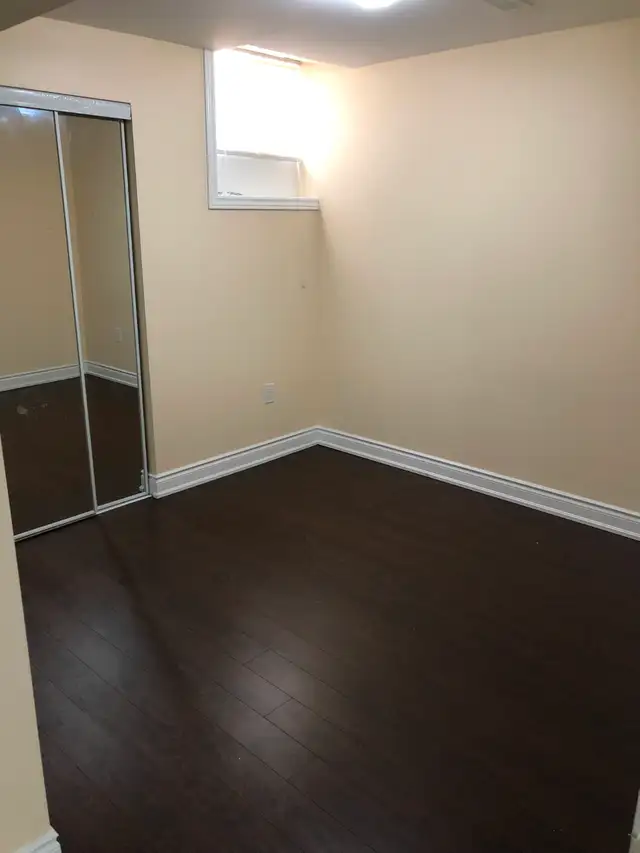 Luxurious 2-Bedroom/1-Bath Legal Basement for Rent in Brampton - Photo 5