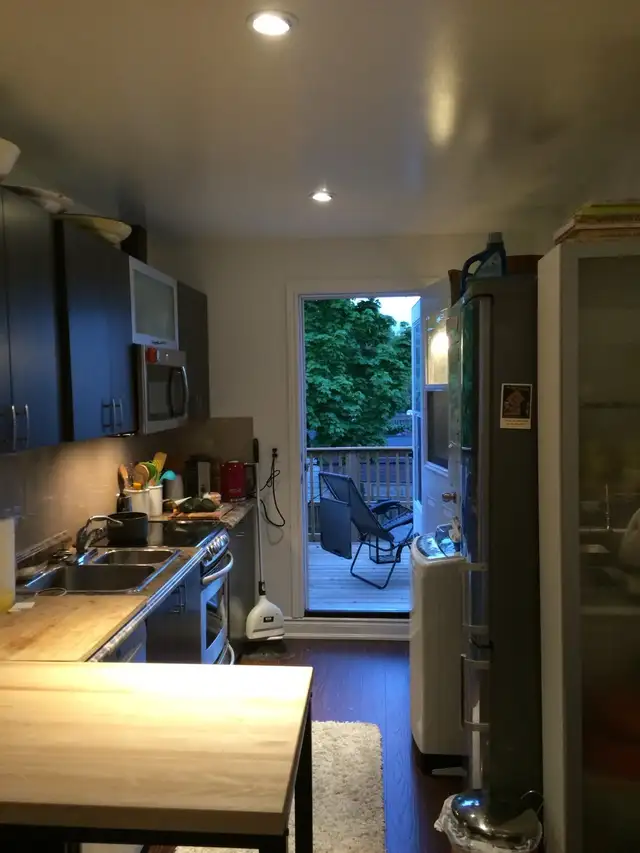 SUNNY LOFT, Danforth, Jun-Aug, (NotCondo) - Photo 9