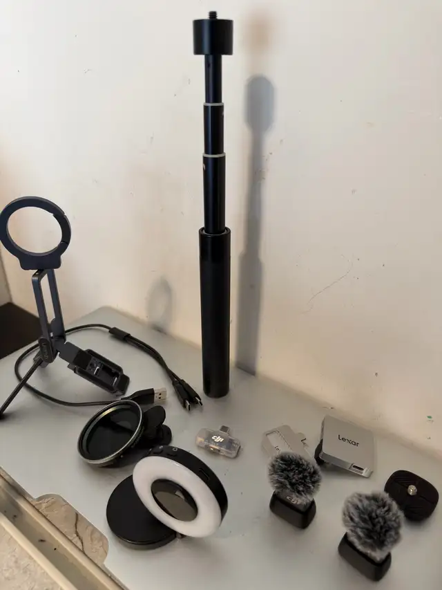 iPhone USBC MagSafe gear: 2 DJI mini mic, tripod, Lexar GO SSD