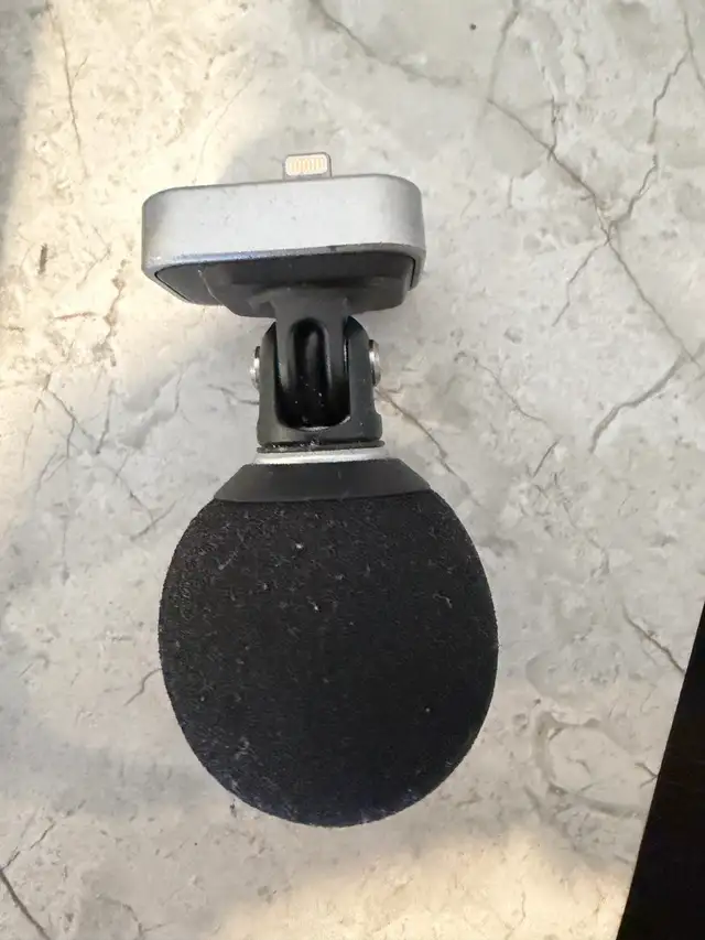 iPhone USBC MagSafe gear: 2 DJI mini mic, tripod, Lexar GO SSD - Photo 2