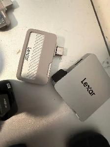iPhone USBC MagSafe gear: 2 DJI mini mic, tripod, Lexar GO SSD - Photo 4