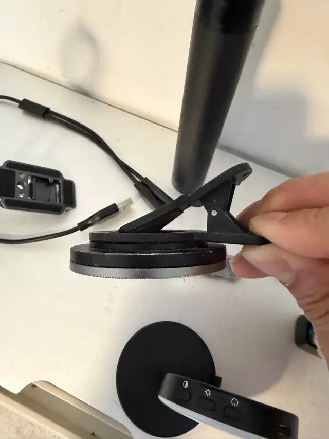 iPhone USBC MagSafe gear: 2 DJI mini mic, tripod, Lexar GO SSD - Photo 7