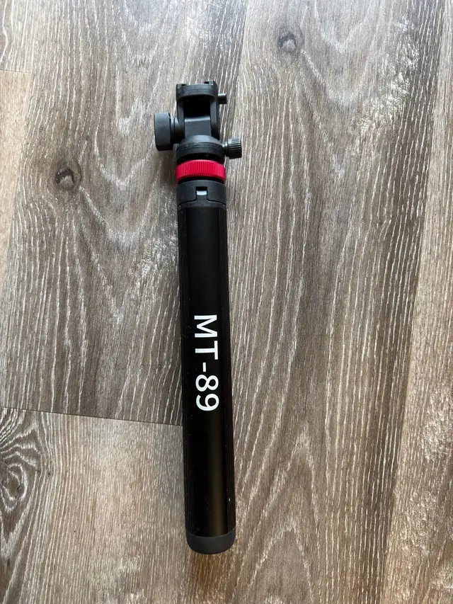 iPhone USBC MagSafe gear: 2 DJI mini mic, tripod, Lexar GO SSD - Photo 10