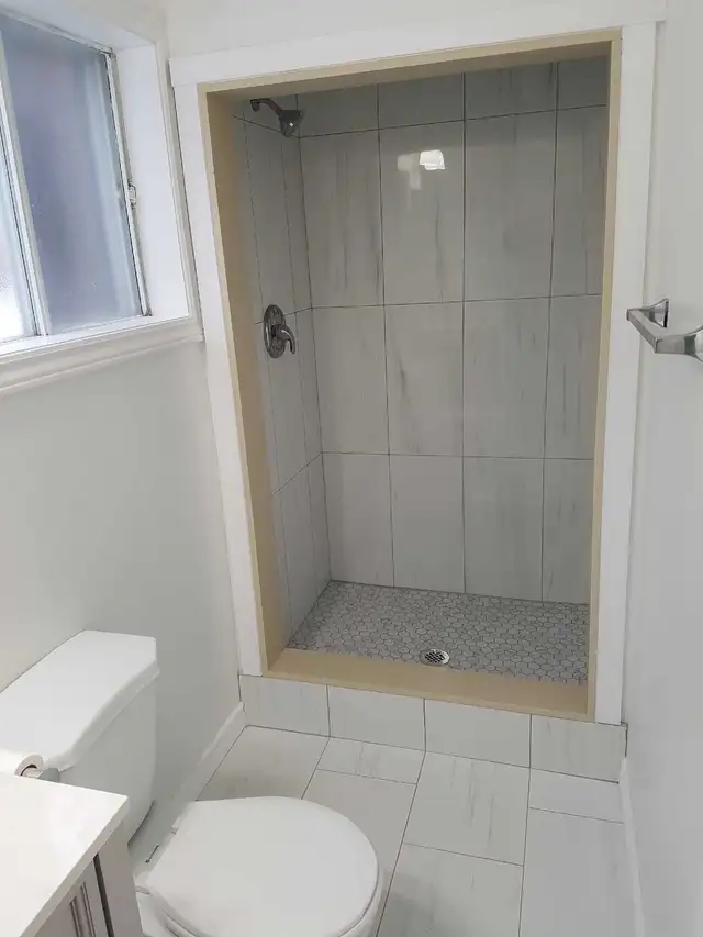 1 bedroom apartment-Utilities and internet included 2mins to QEW - Photo 6