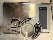 $100 - food weigh scale and measuring cups