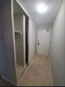 1 Private Bedroom - Photo 2