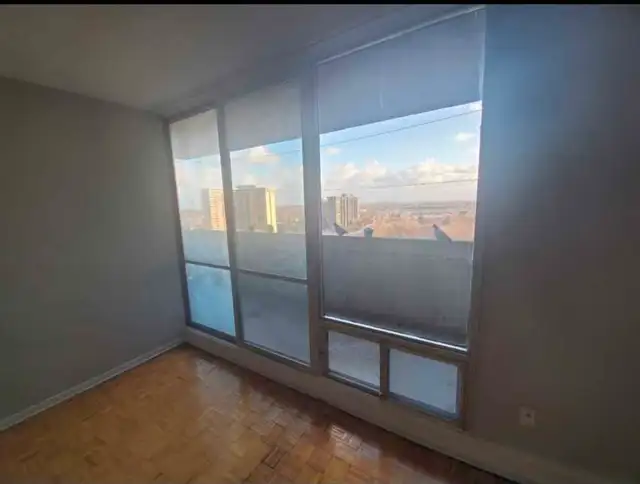 1 Private Bedroom - Photo 3