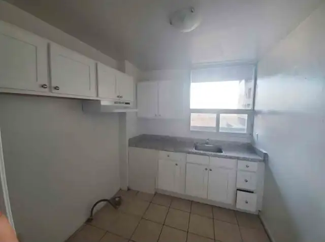1 Private Bedroom - Photo 6