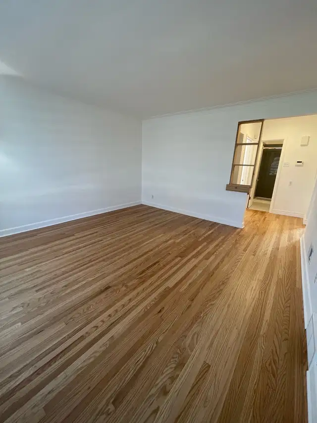NEWLY RENOVATED BUNGALOW FOR RENT IN RIVER HEIGHTS/CRESENTWOOD - Photo 5