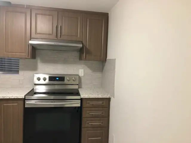 One Bedroom Legal Basement Rent Brampton - Photo 3