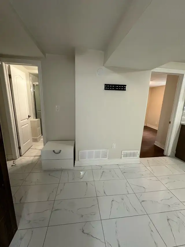 One Bedroom Legal Basement Rent Brampton - Photo 5