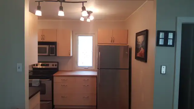 Available Now, House Crescentwood Winnipeg, 3 Bedrooms 1 Bathroo - Photo 6