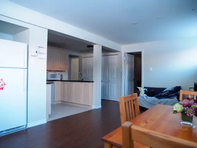 4 1/2 style CONDO à Ahuntsic, INSONORISÉ, ENSOLEILLÉ, 1er juil