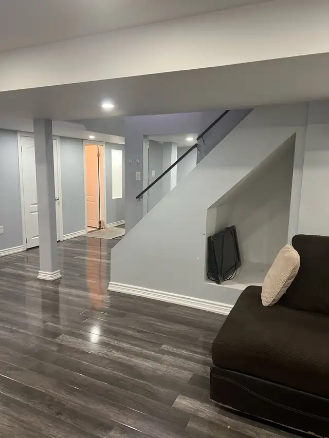 Large basement for rent in Brampton - Photo 2