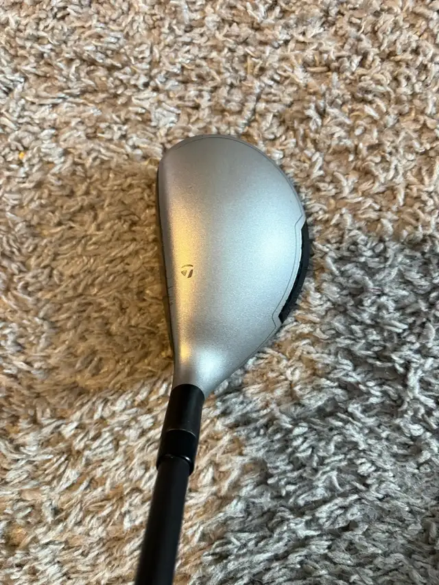Taylormade SLDR 3/19 Hybrid - Photo 2