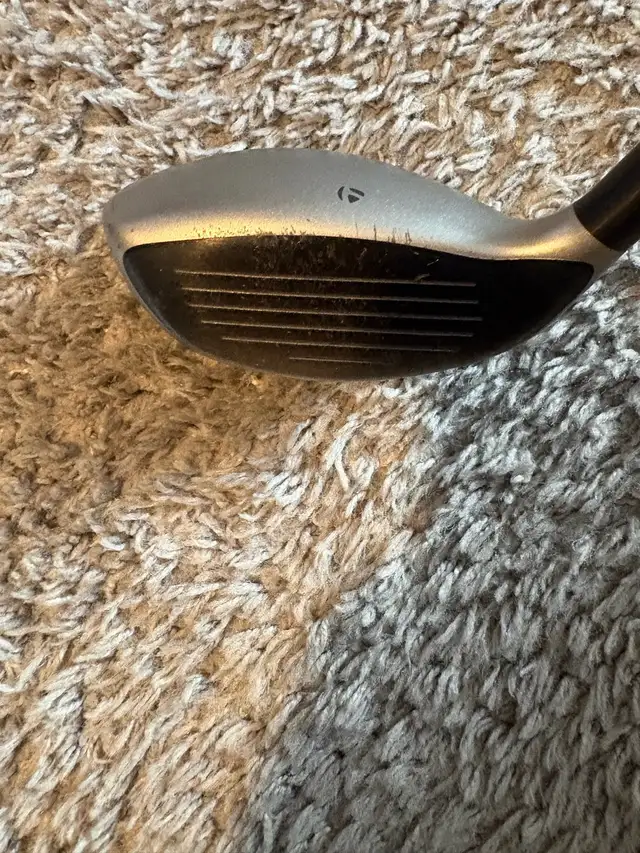 Taylormade SLDR 3/19 Hybrid - Photo 3