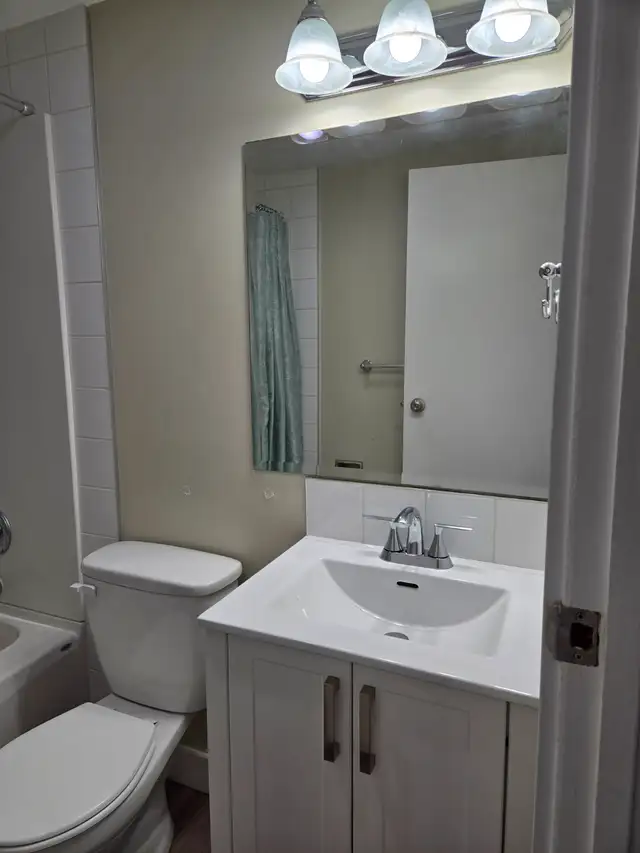2-BEDROOM COZY • QUIET • PET-FRIENDLY - Photo 6