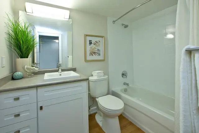 2 Bedroom Apartment for Rent in Niagara Falls! - Photo 8
