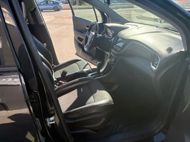 2019 CHEVROLET TRAX LT - VOCAL ASSIST - AWD - BACK-UP CAMERA - Photo 19