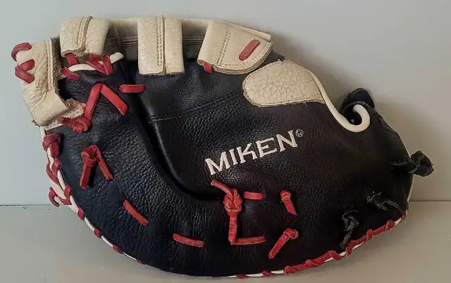 13' Miken Player's Series First Base Glove PSB-FT (31515526)