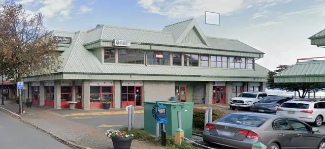 Downtown Campbell River Prime Waterfront Office - Photo 2